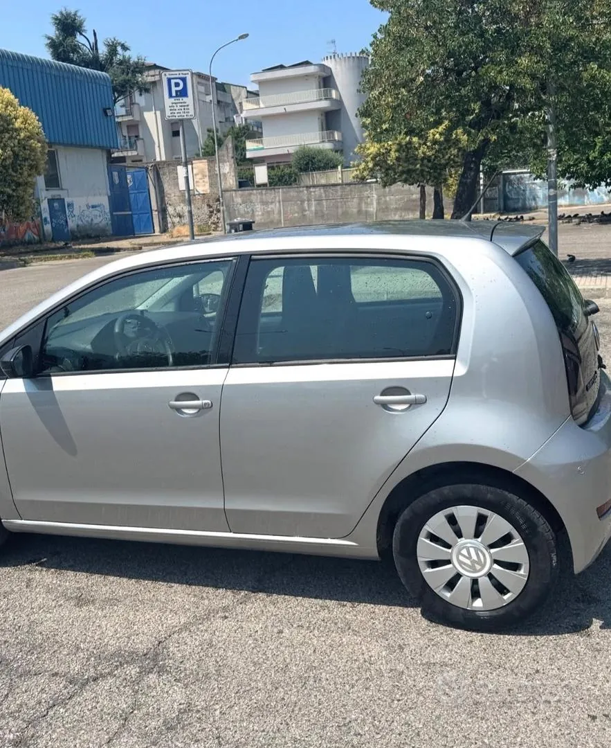 Volkswagen Up 2019 photo 5