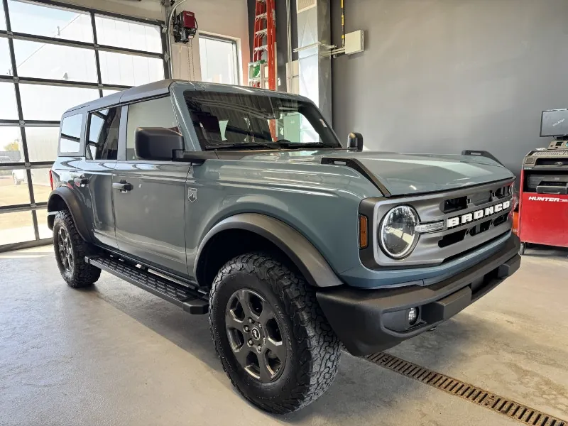 Ford Bronco 2022 photo 3