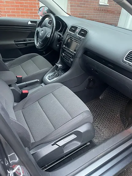 Volkswagen Golf Vi 2010 photo 3