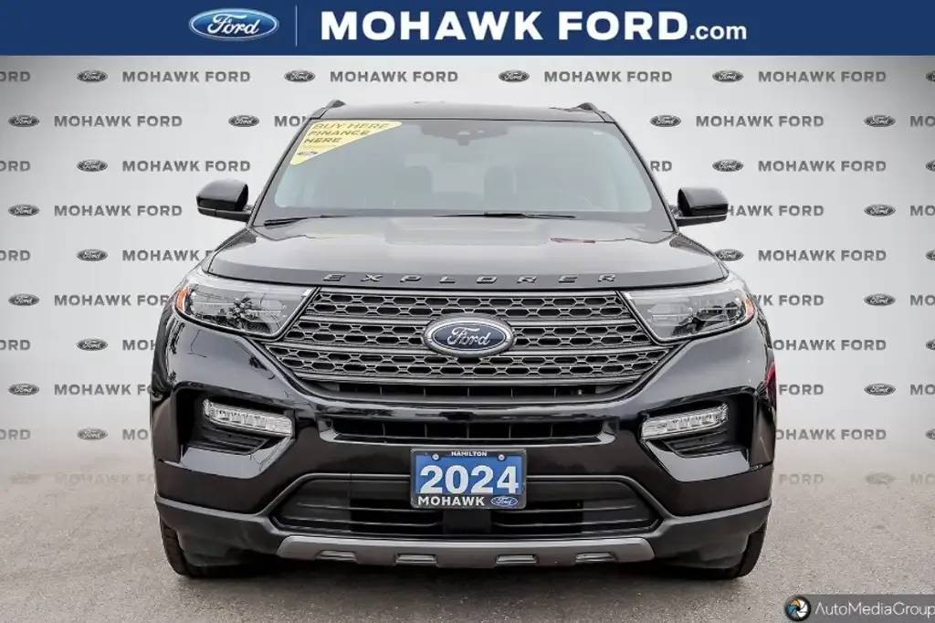 Ford Explorer 2024 photo 2