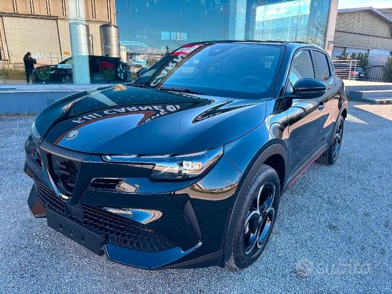 Alfa Romeo Junior 2025 photo 2