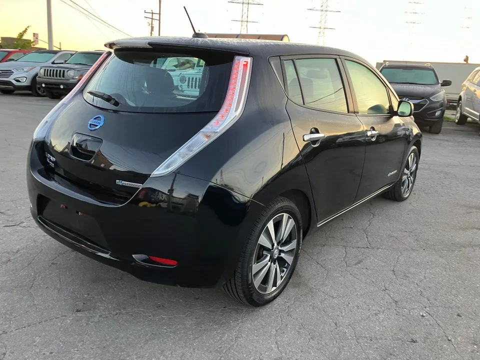 Nissan Leaf 2015 photo 5