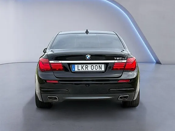 BMW 750Li 2013 photo 5