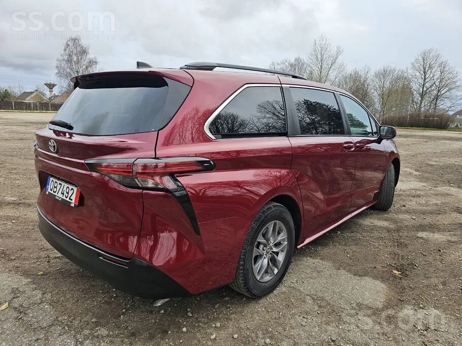 Toyota Sienna 2021 photo 3