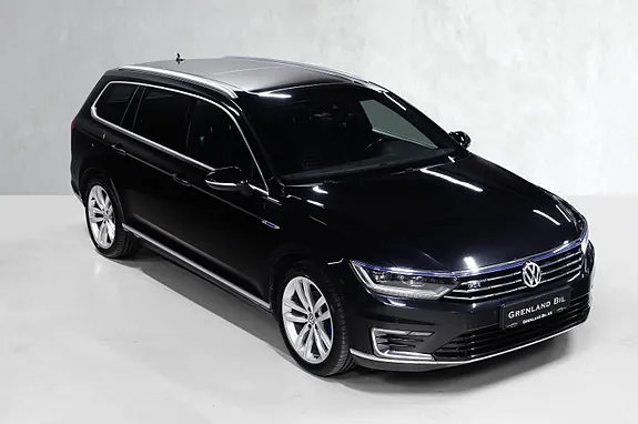 Volkswagen Passat 2016 photo 2