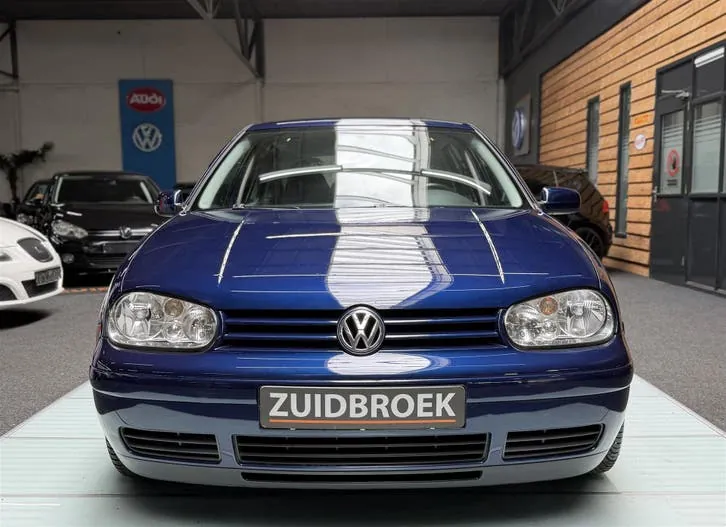 Volkswagen Golf 2003 photo 2