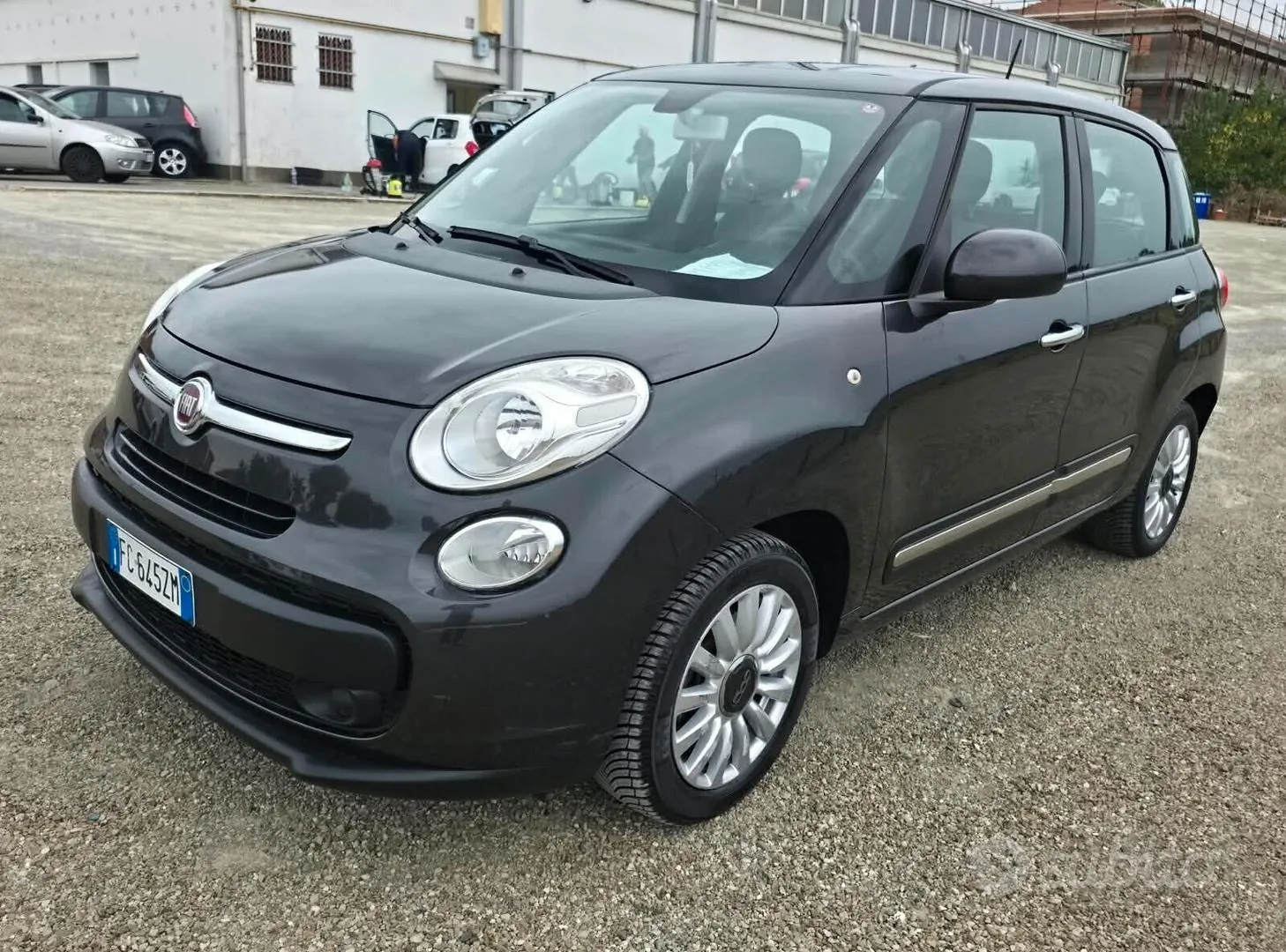 Fiat 500L 2016 photo 2