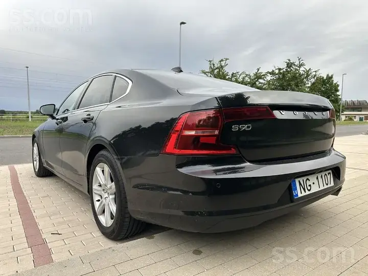 Volvo S90 2017 photo 4