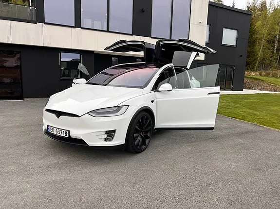 Tesla Model X 2017 photo 5