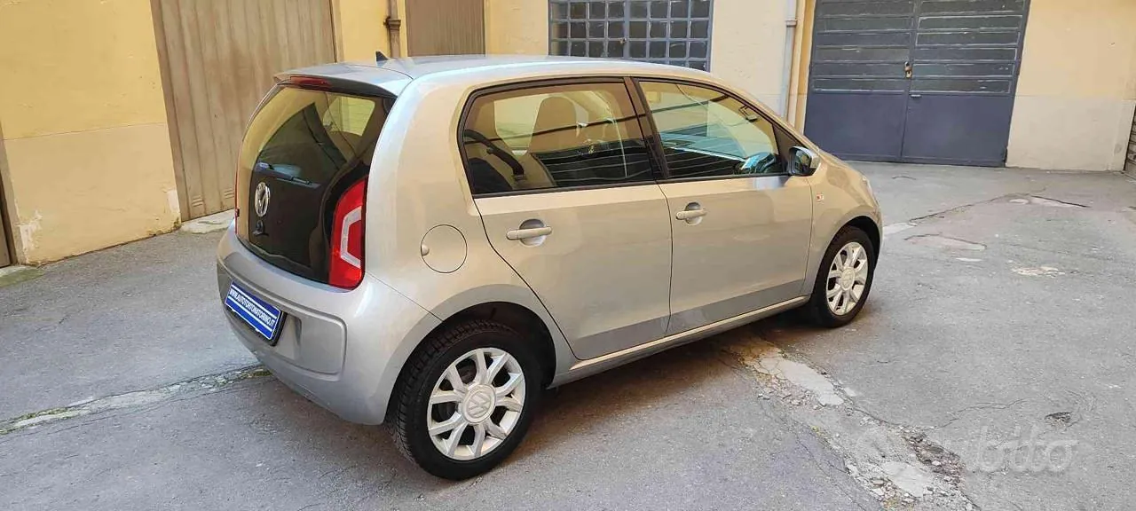 Volkswagen Up 2013 photo 3