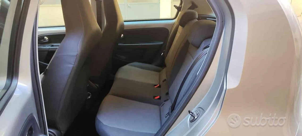 Volkswagen Up 2013 photo 5