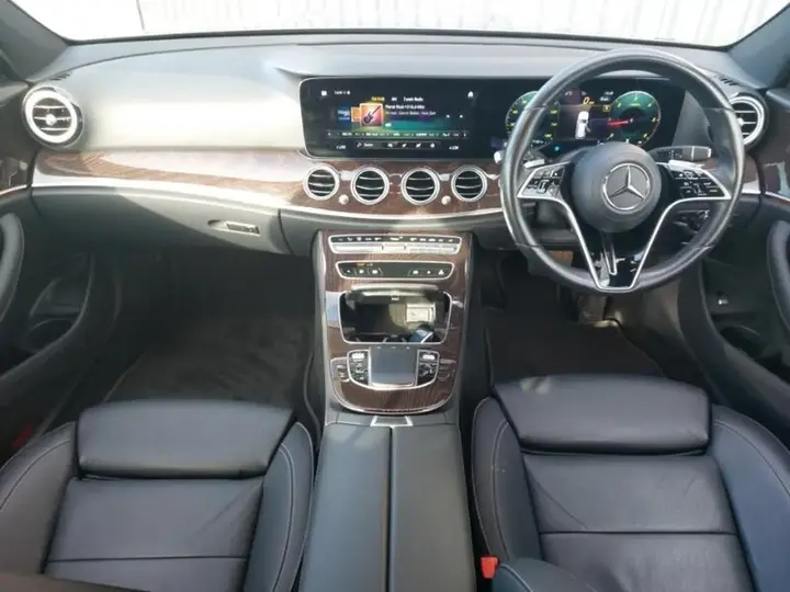 Mercedes-Benz E-Class 2021 photo 3