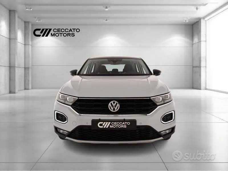 Volkswagen T-Roc 2019 photo 2