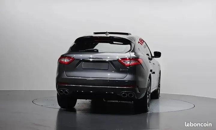 Maserati Levante 2016 photo 4