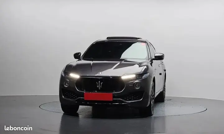 Maserati Levante 2016 photo 3