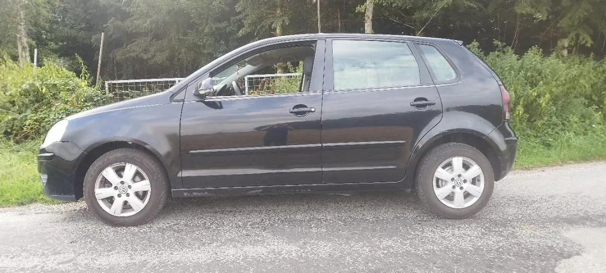 Volkswagen Polo 2005 photo 2