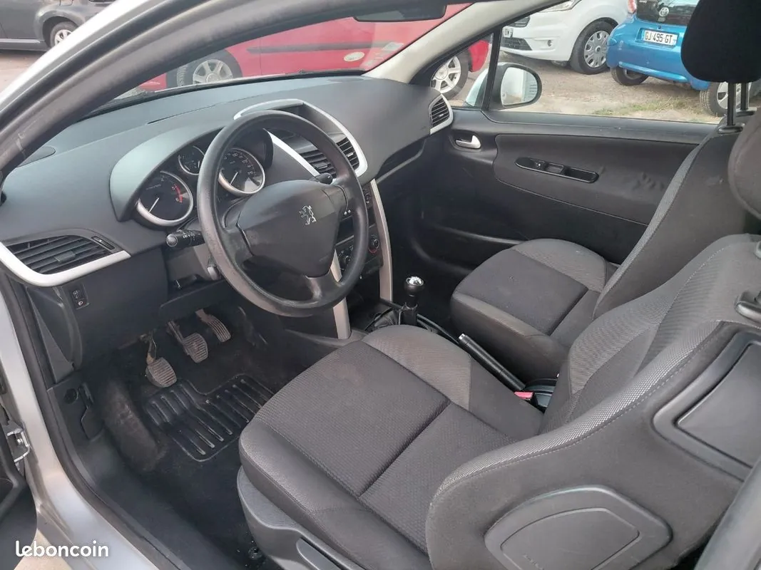 Peugeot 207 2013 photo 5
