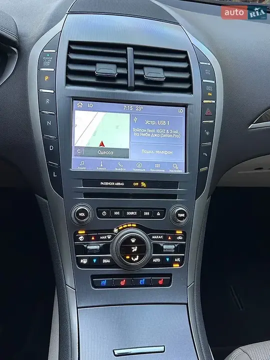 Lincoln Mkz 2016 photo 2