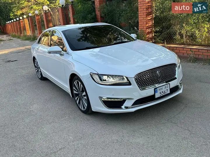 Lincoln Mkz