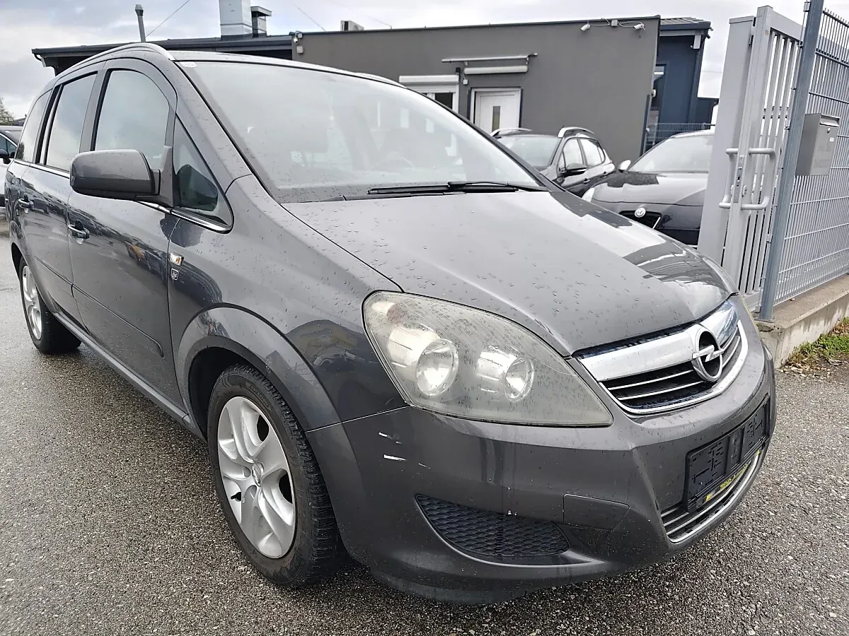 Opel Zafira 2010 photo 3