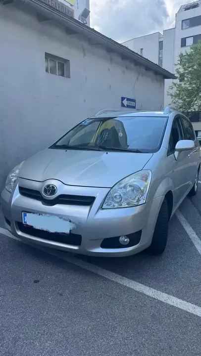 Toyota Corolla Verso 2007 photo 2
