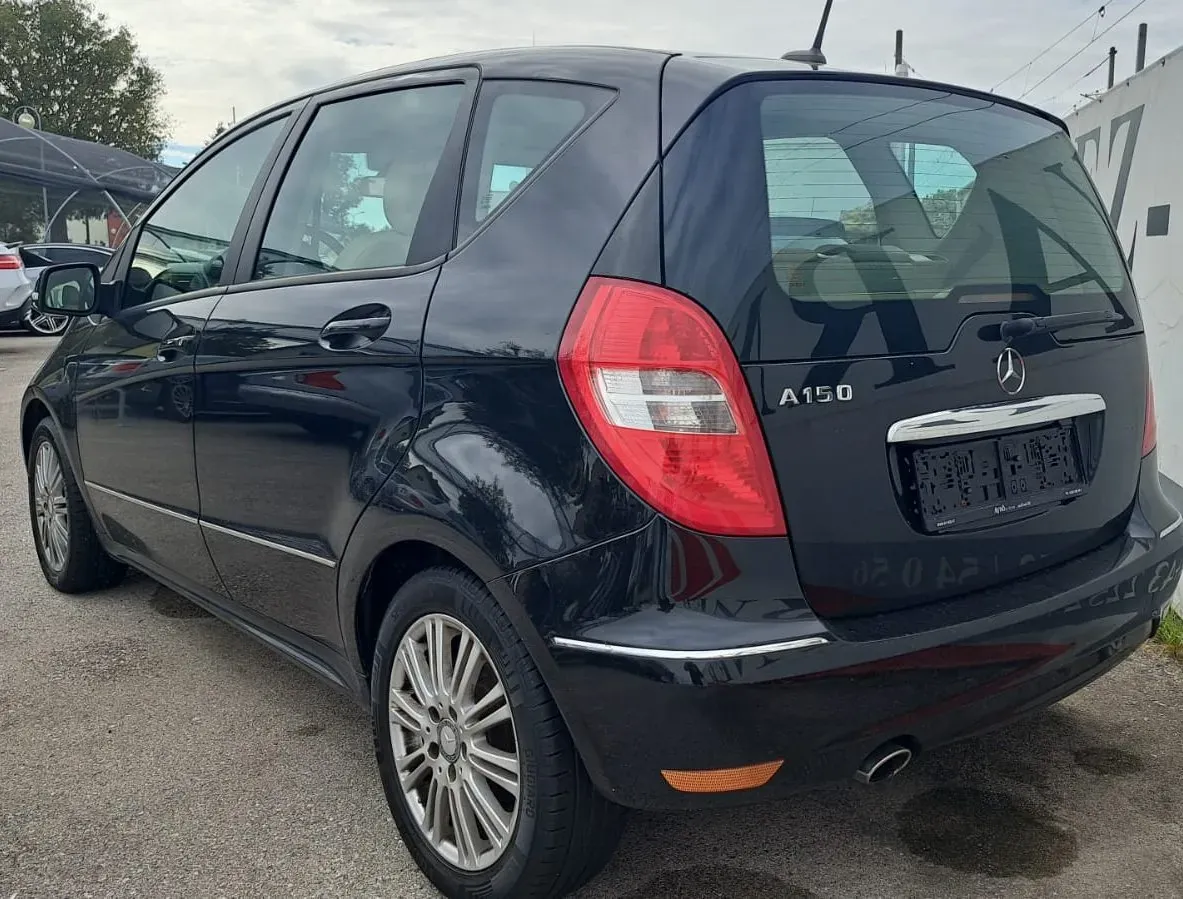 Mercedes-Benz A-Class 2009 photo 3