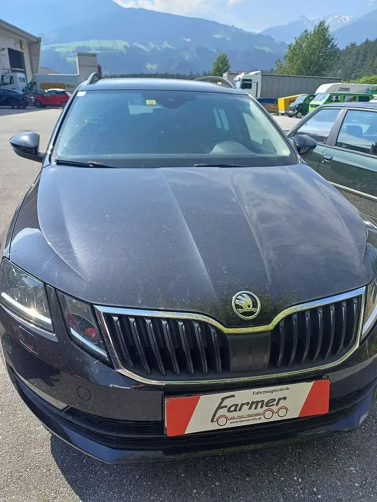Skoda Octavia 2018 photo 3