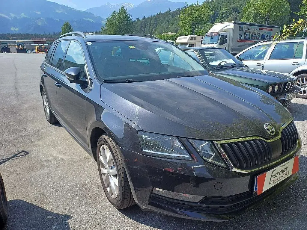 Skoda Octavia 2018 photo 2
