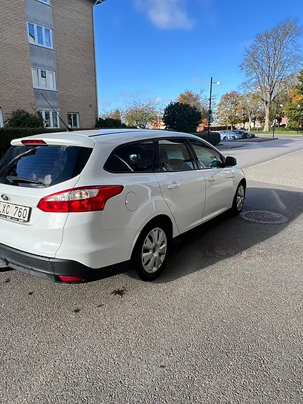 Ford Focus 2012 photo 4