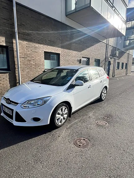 Ford Focus 2012 photo 2