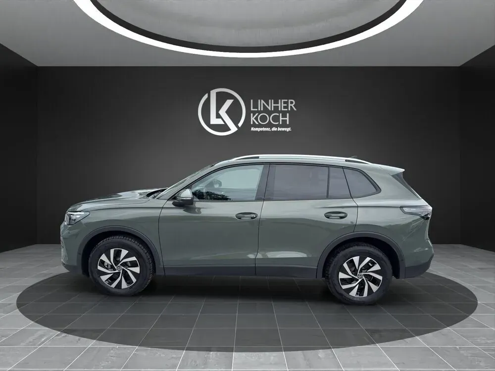Volkswagen Tiguan 2025 photo 2