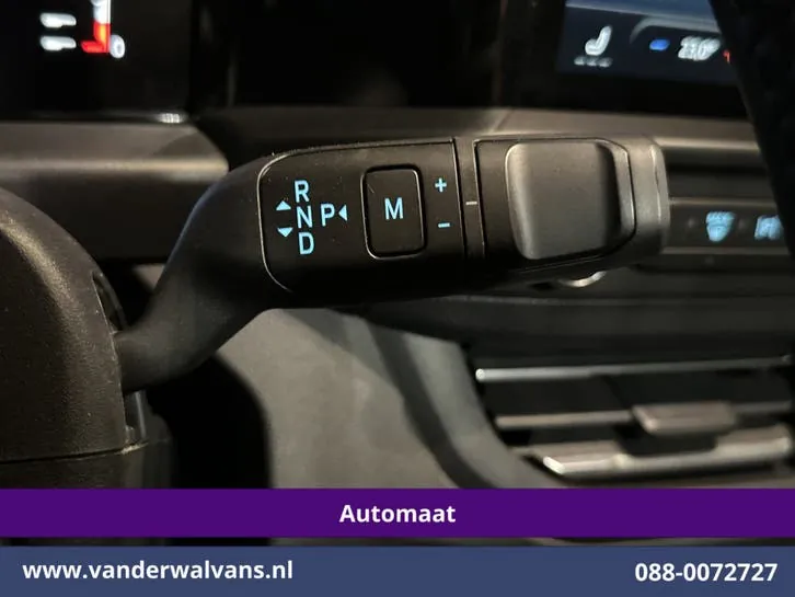 Ford Transit Custom 2024 photo 2