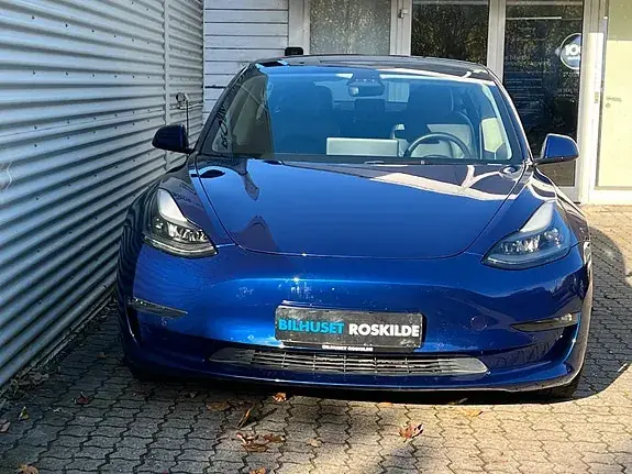 Tesla Model 3 2021 photo 2
