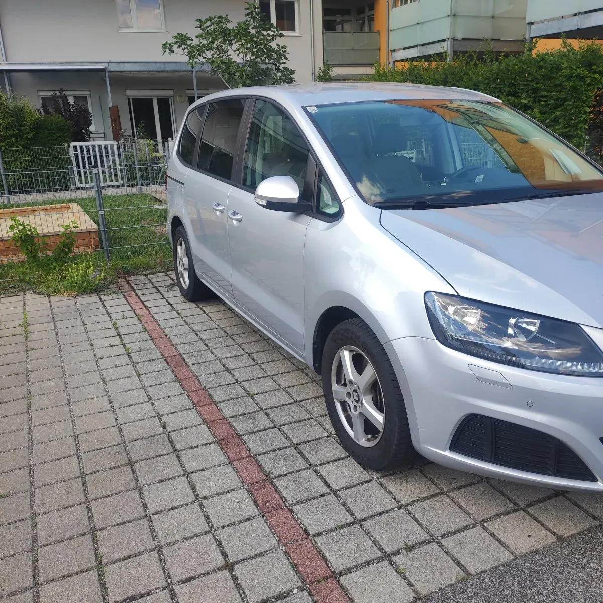 Seat Alhambra 2014 photo 2