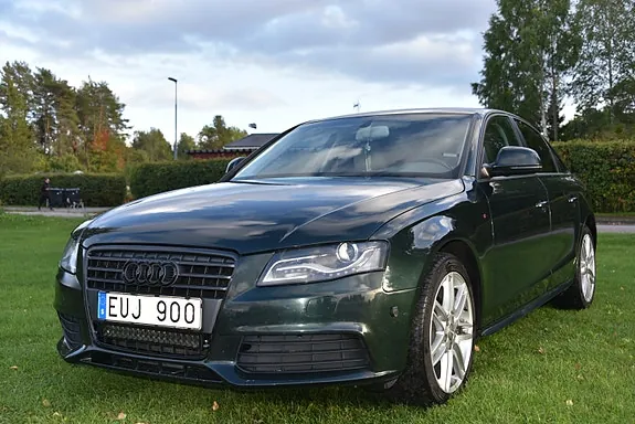 Audi A4 2009 photo 2