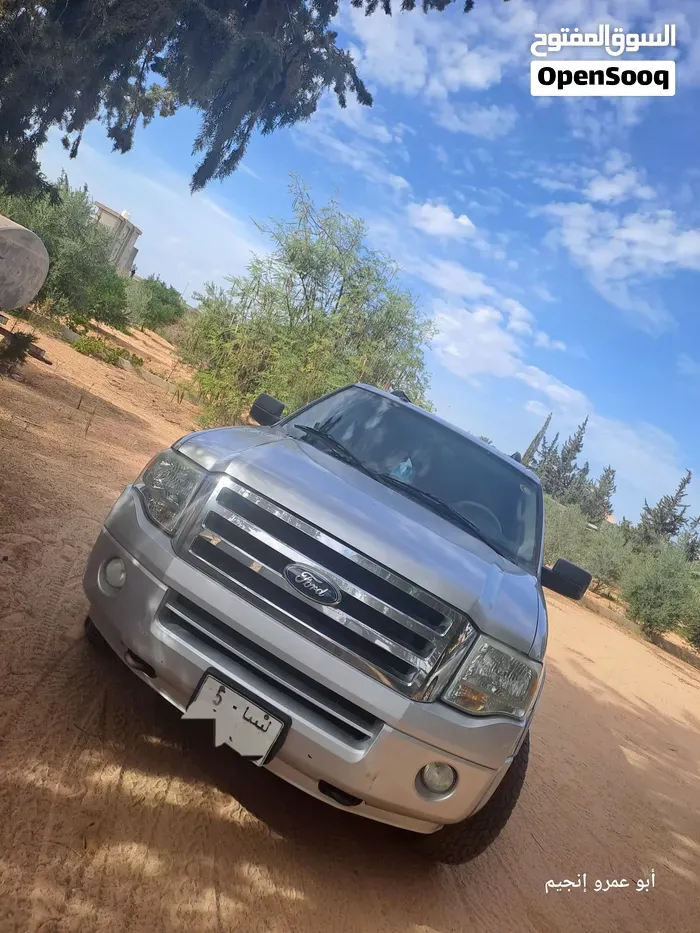Ford Expedition 2014 photo 3