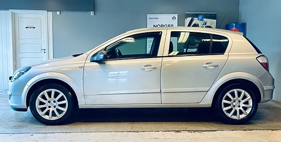 Opel Astra 2005 photo 2