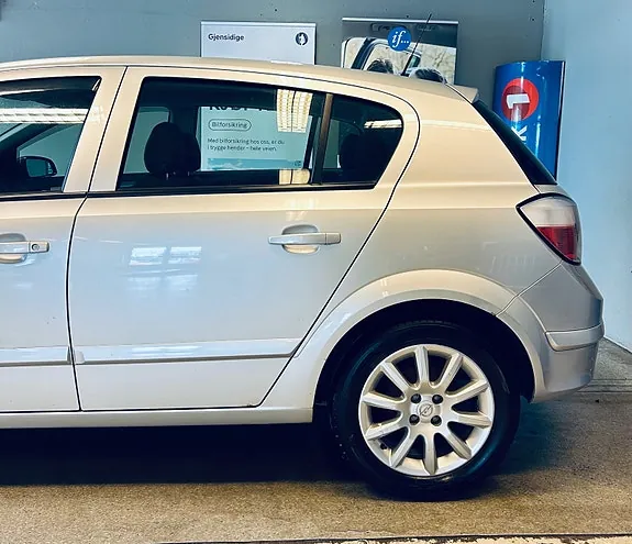Opel Astra 2005 photo 4