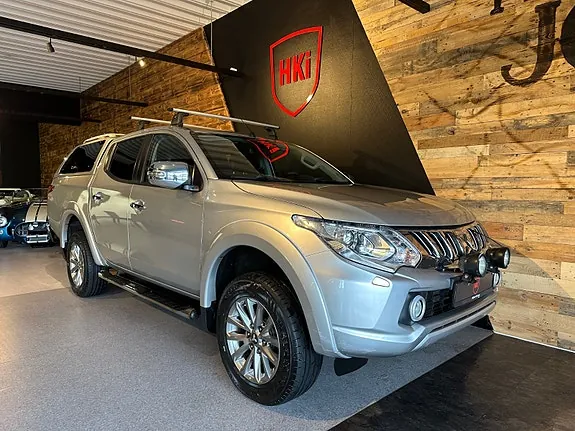 Mitsubishi L200 2016 photo 2