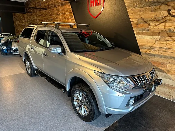Mitsubishi L200 2016 photo 3