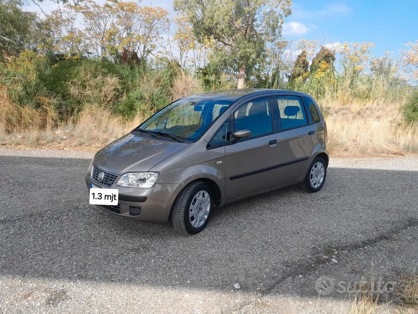 Fiat Idea 2010 photo 2