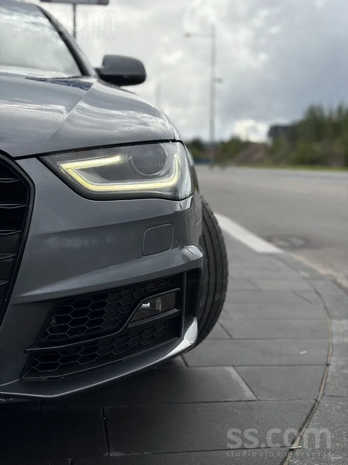 Audi A4 2013 photo 2