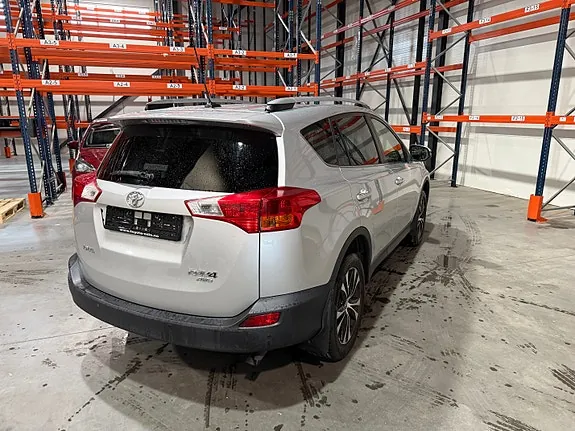 Toyota Rav4 2015 photo 5