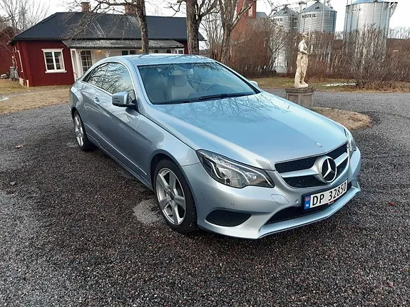 Mercedes-Benz E200