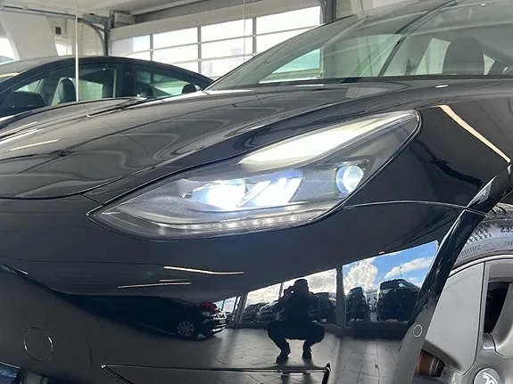 Tesla Model 3 2021 photo 3