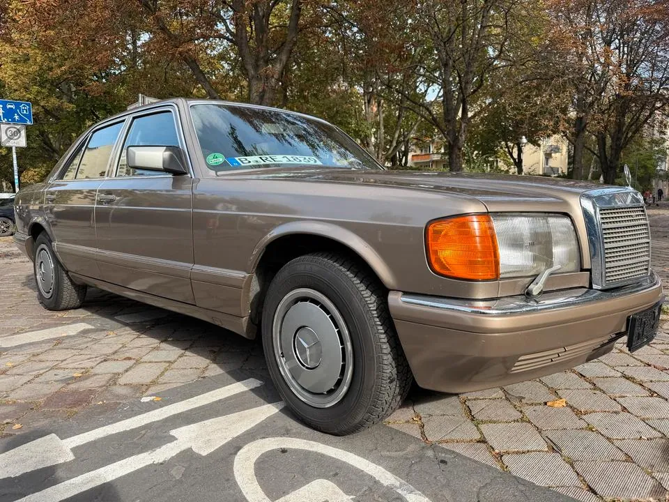 Mercedes-Benz W126