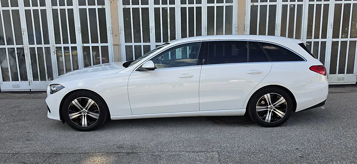 Mercedes-Benz C-Class 2022 photo 2