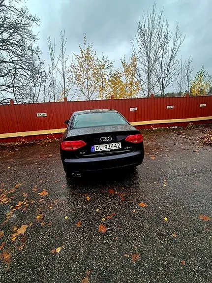 Audi A4 2008 photo 2