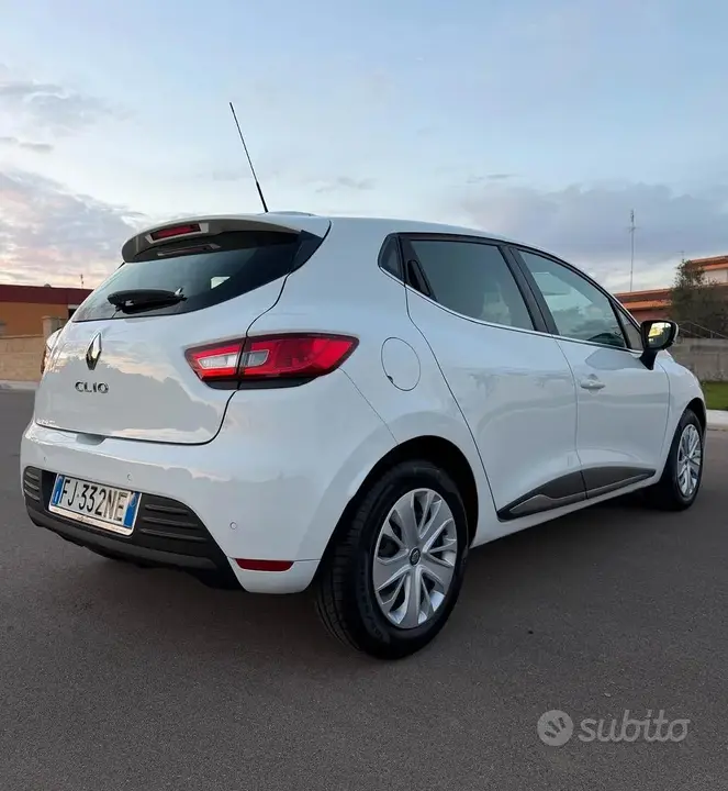 Renault Clio 2017 photo 4