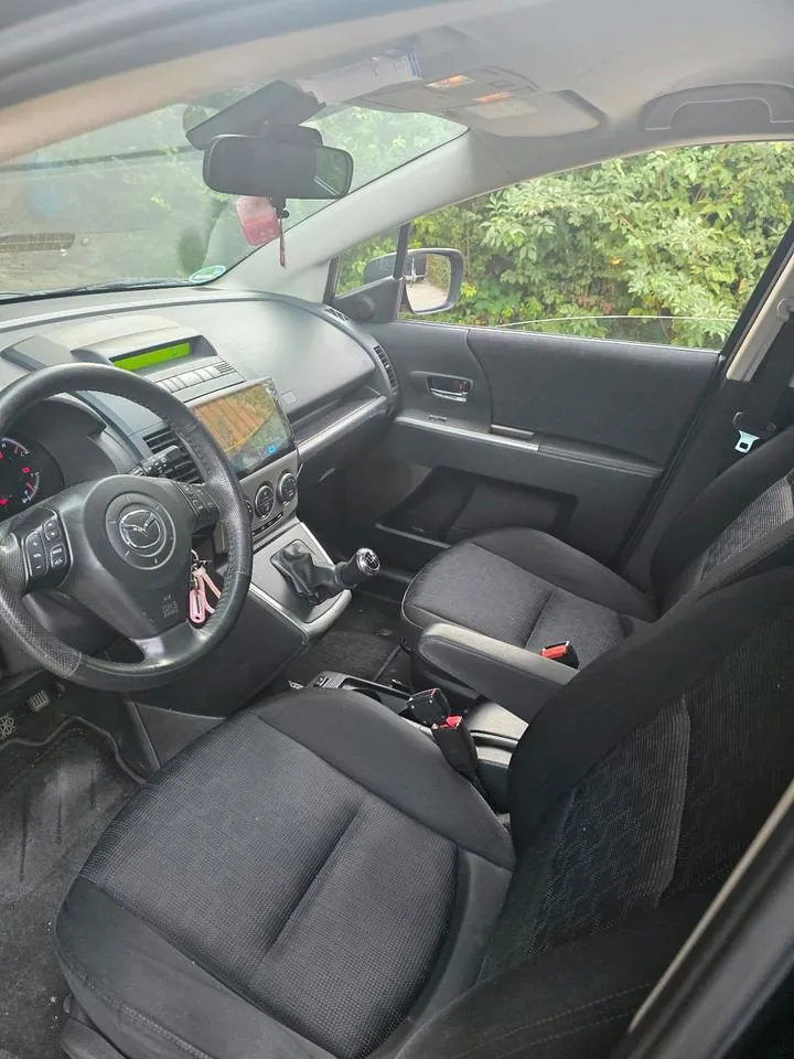 Mazda 5